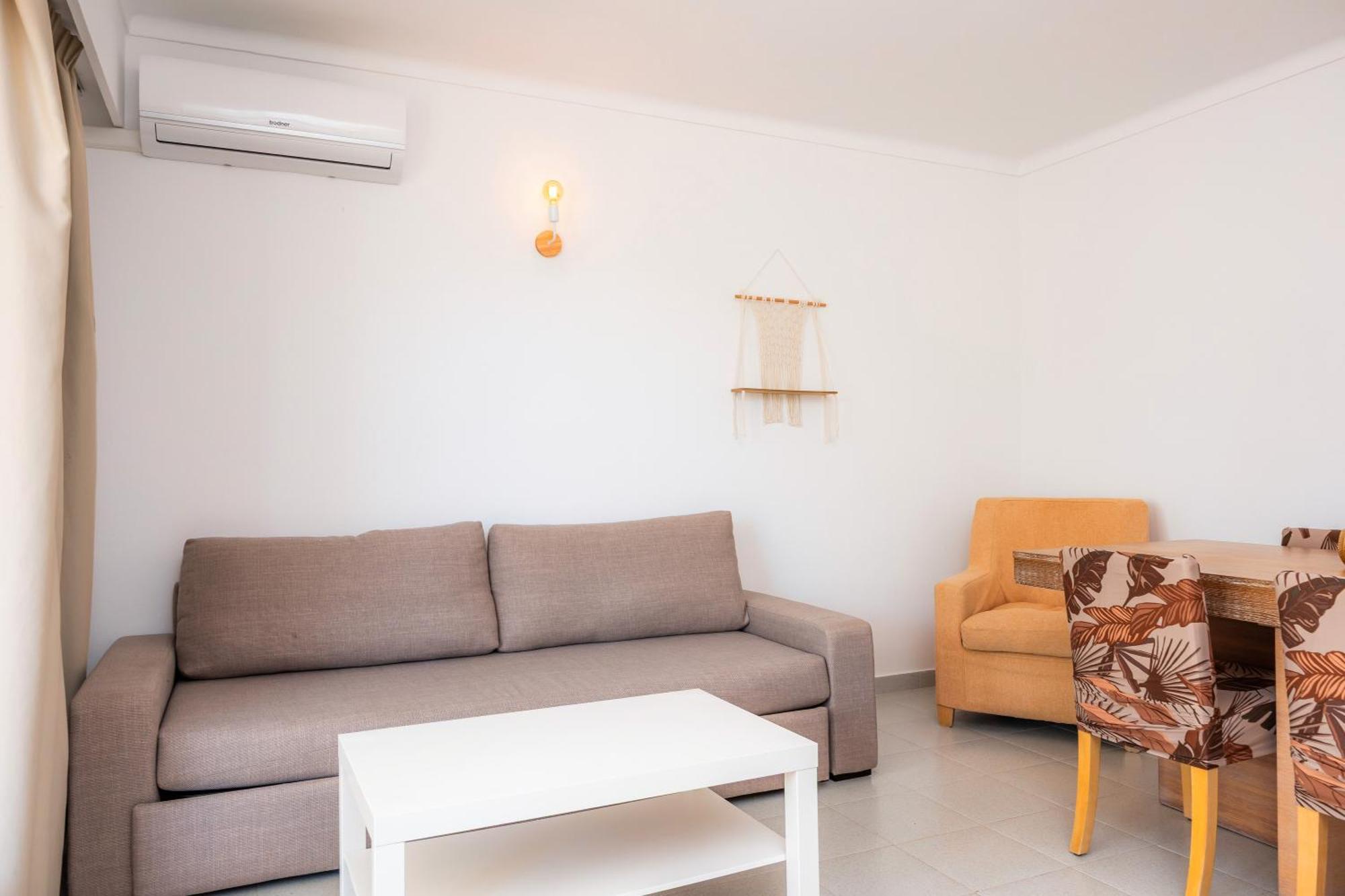 Felipe 2-4 Apartamento *